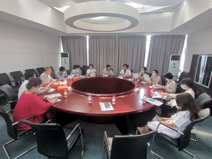 武汉医师协会应邀到武汉市工程科学技术研究院细胞技术产业化研发中心参观交流