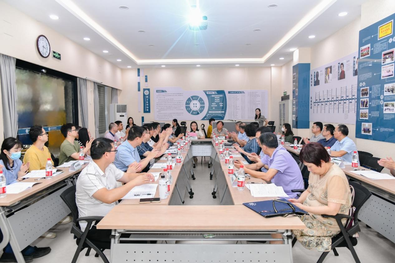 武汉医师协会第四届理事会第三次常务理事会议顺利召开